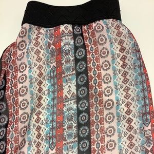 New with tags Lularoe small Lola skirt